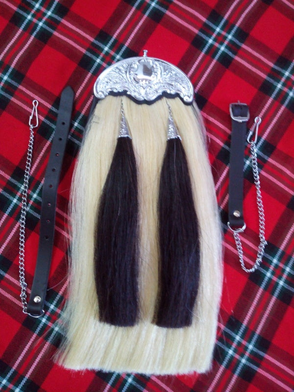 WHITE HORSE HAIR SPORRAN WITH TWO BLACK TASSELS